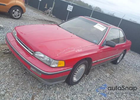 1988 Acura Legend L из США, поврежденный, VIN JH4KA3255JC013650